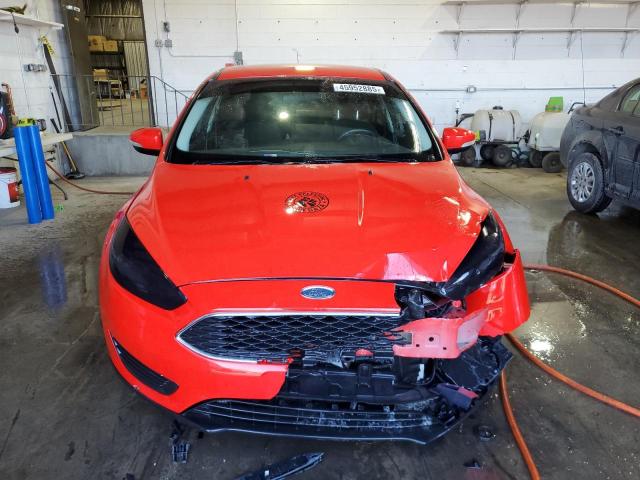  FORD FOCUS 2017 Красный