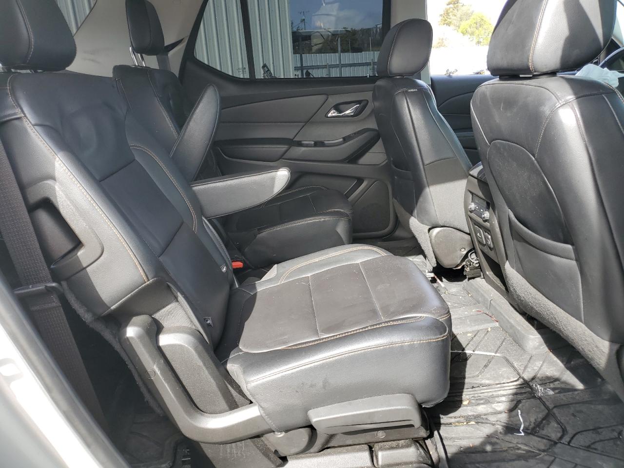 2018 Chevrolet Traverse - Image 11