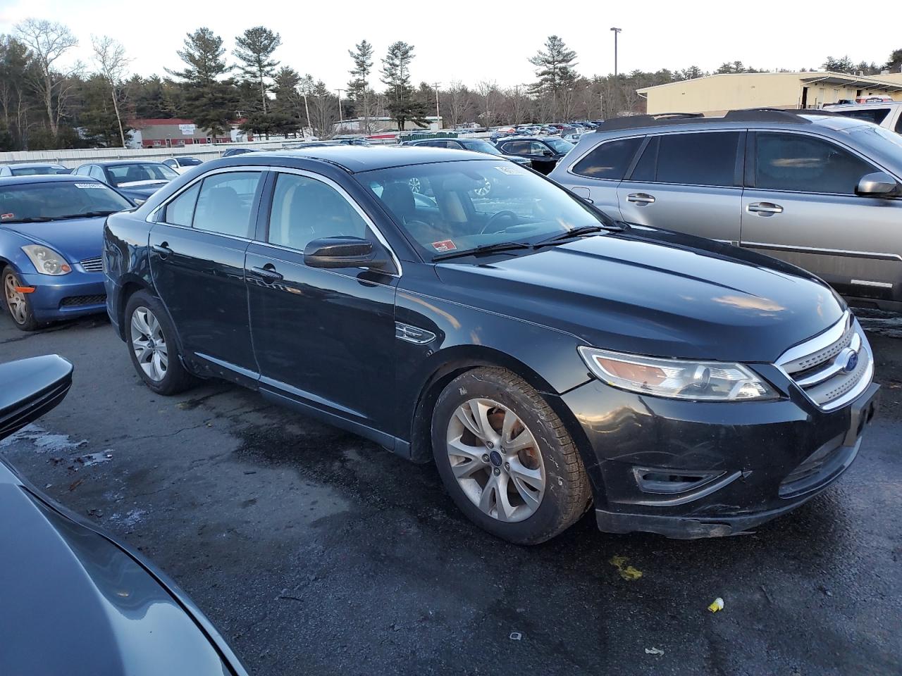 2011 Ford Taurus - Image 4