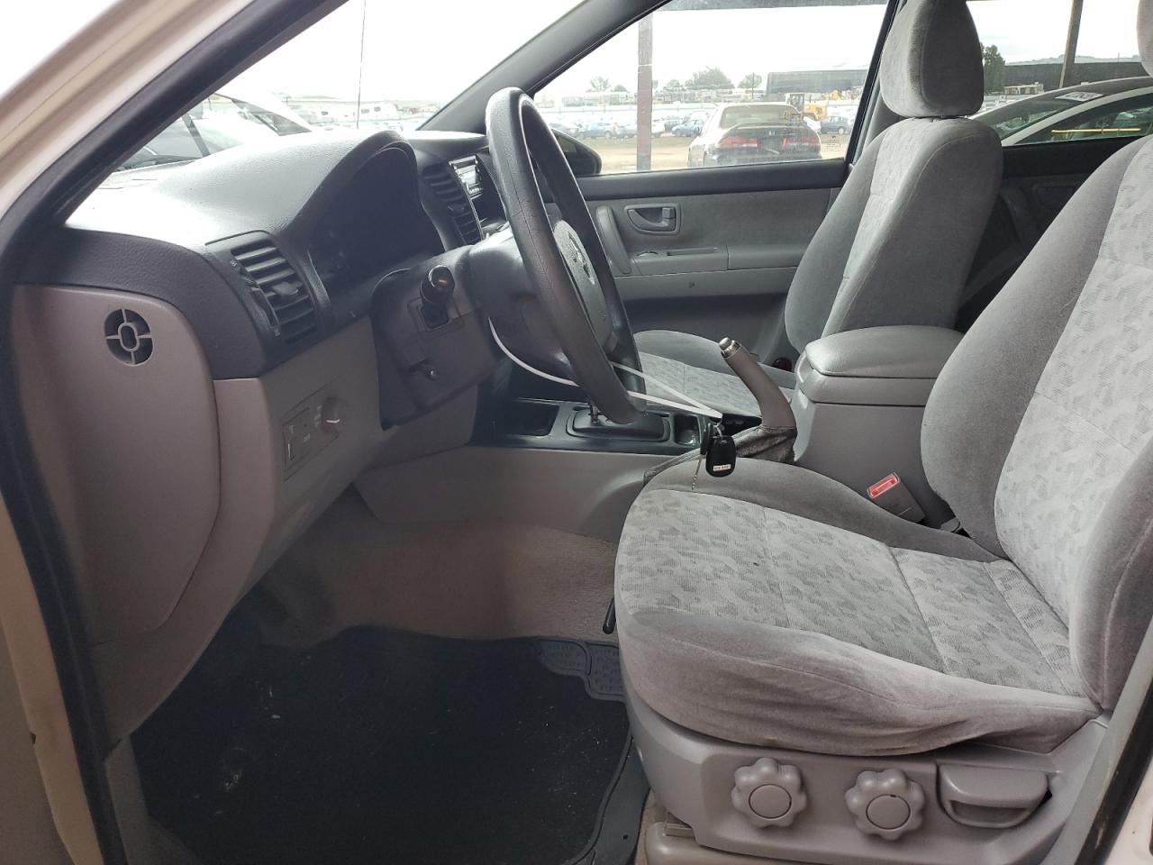 2006 Kia Sorento - Image 7