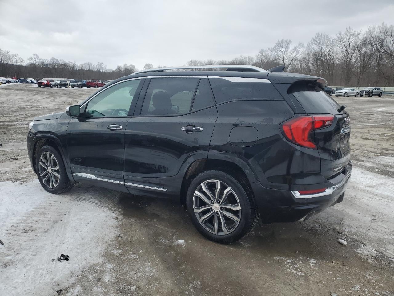 2020 GMC Terrain - Image 2