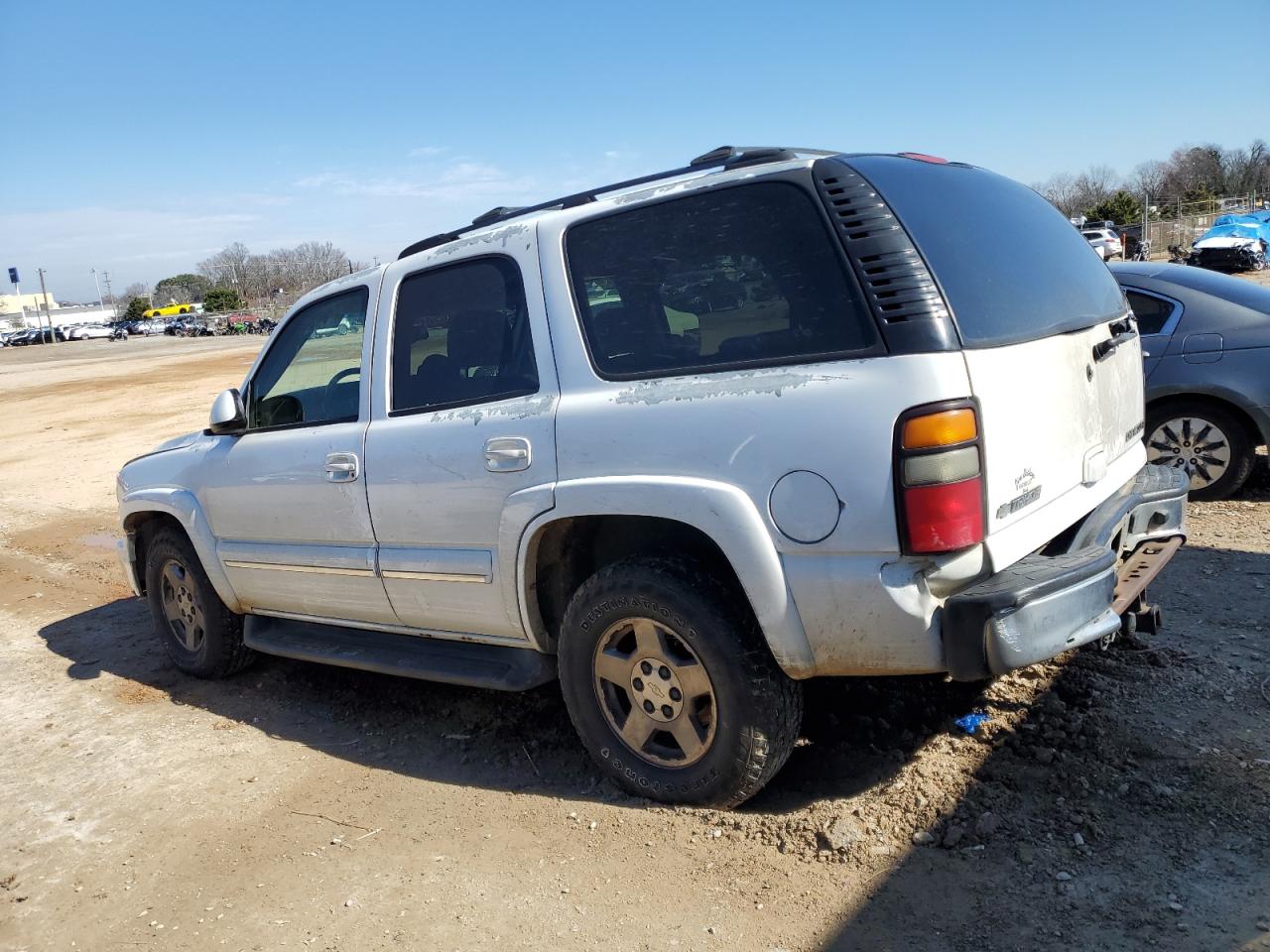 2004 Chevrolet Tahoe - Image 2