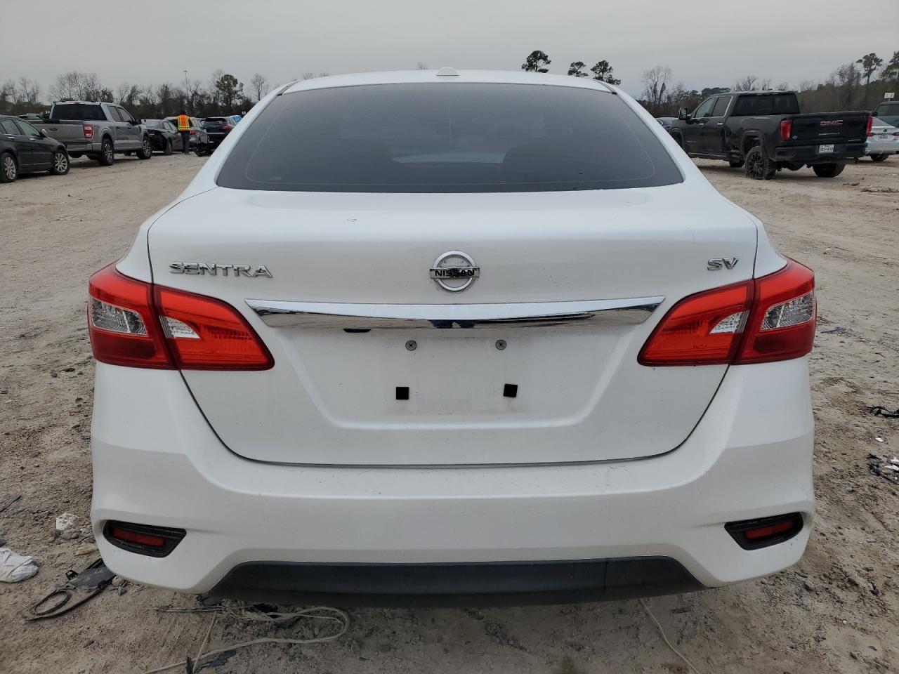 2016 Nissan Sentra - Image 6