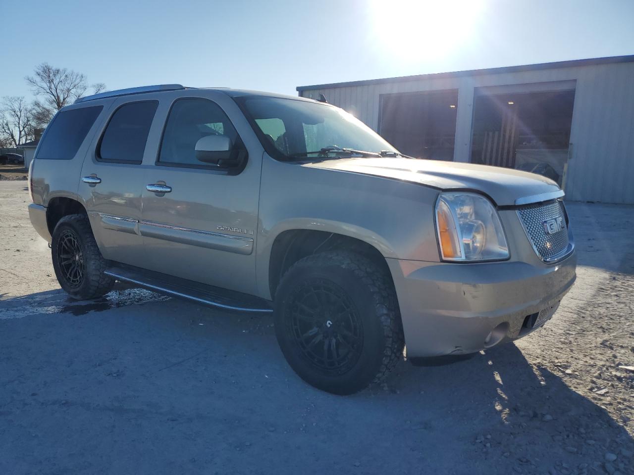2007 GMC Yukon - Image 4