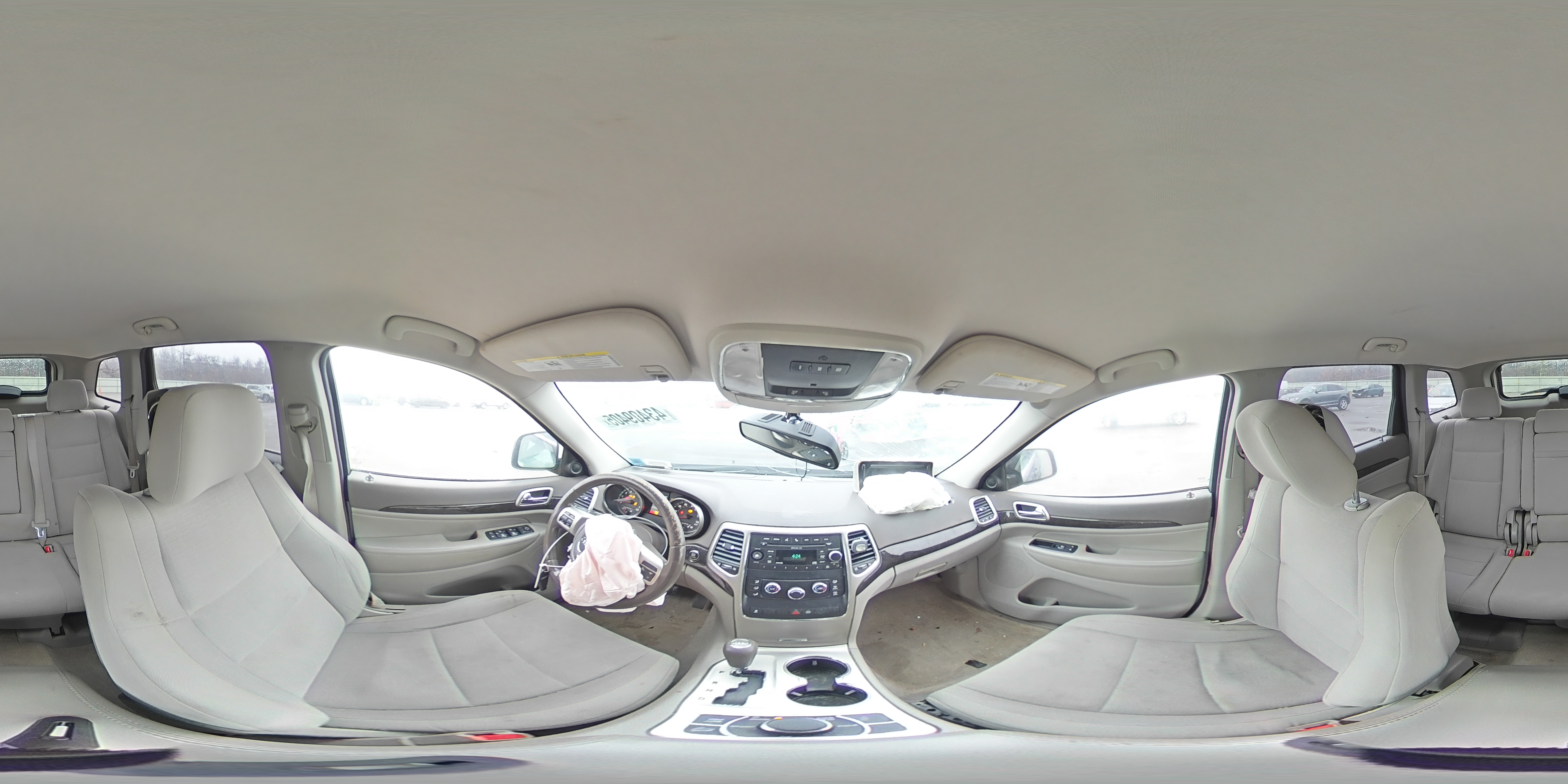 2011 Jeep Grand Cherokee - Image 14