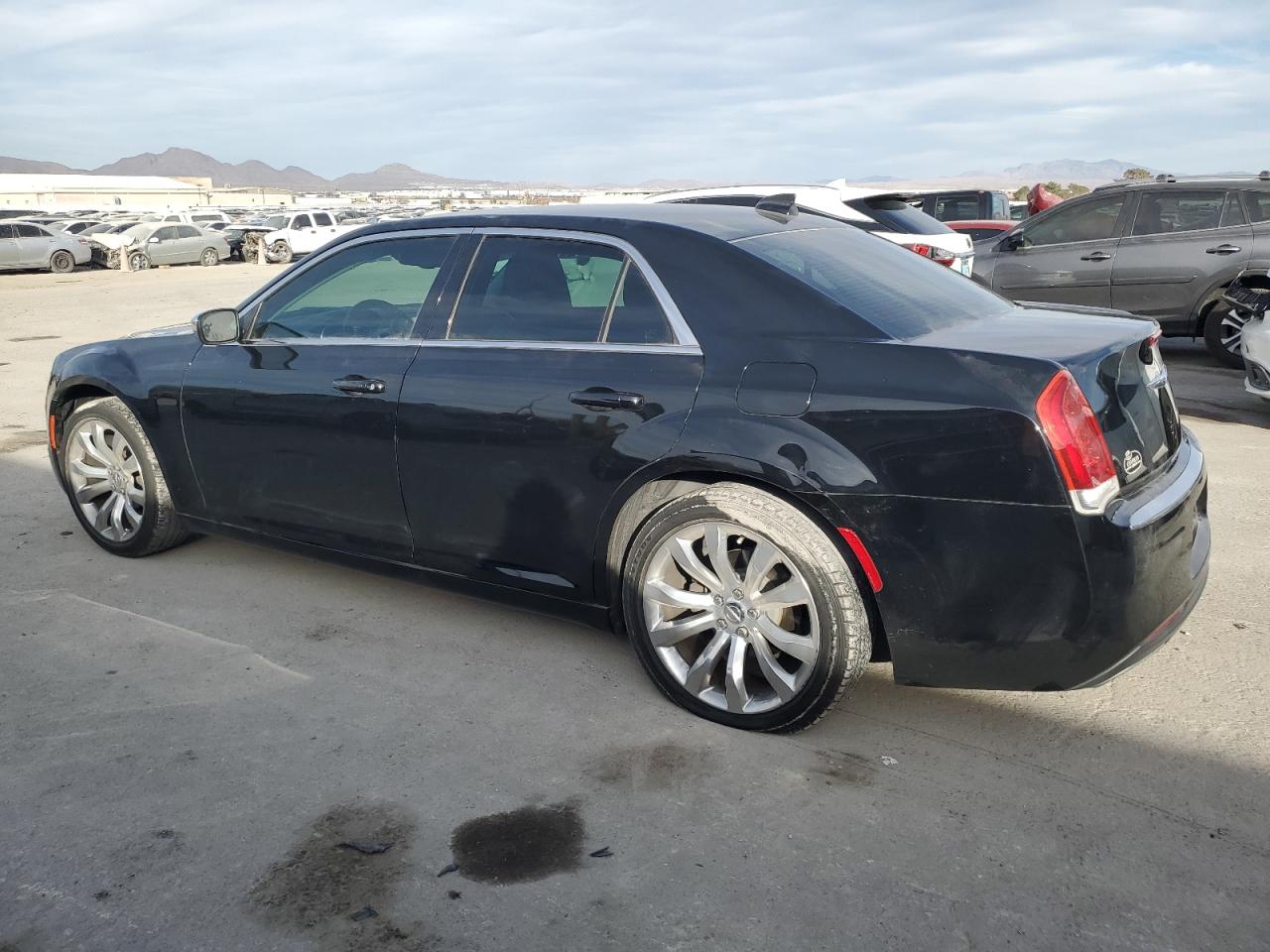 2018 Chrysler 300 - Image 2