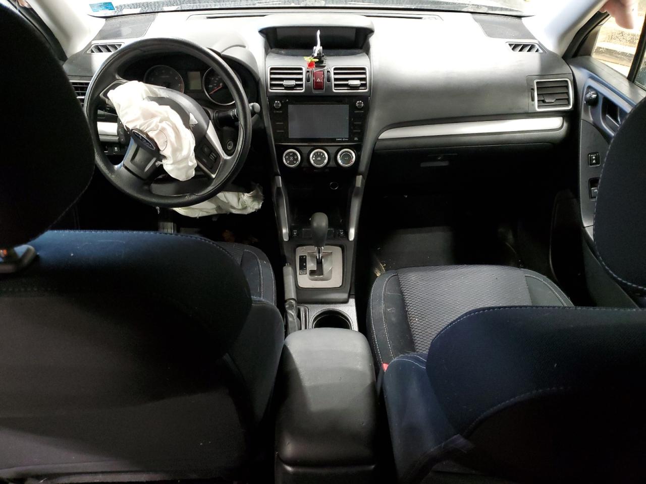 2016 Subaru Forester - Image 8