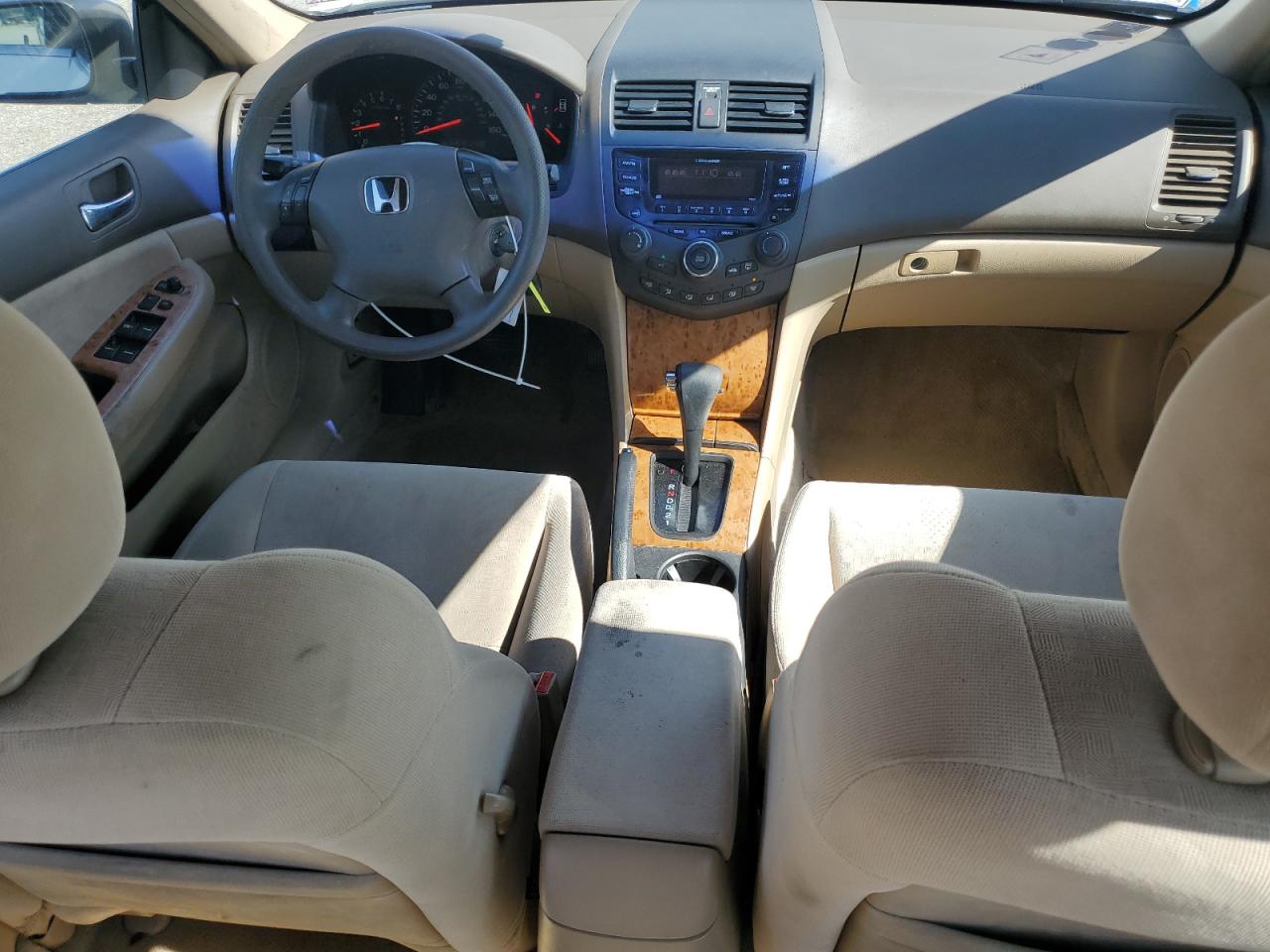 2004 Honda Accord - Image 8