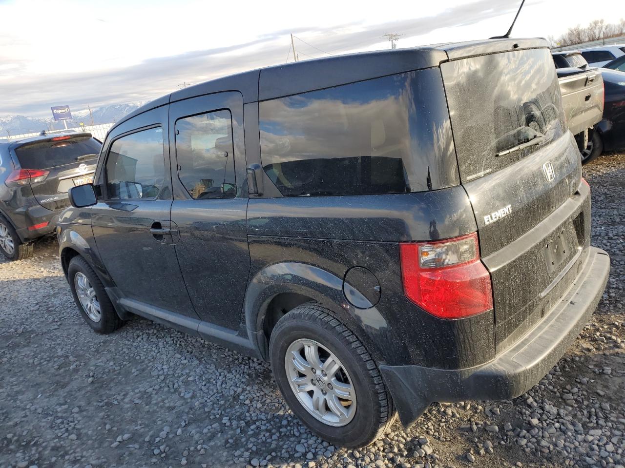2007 Honda Element - Image 2