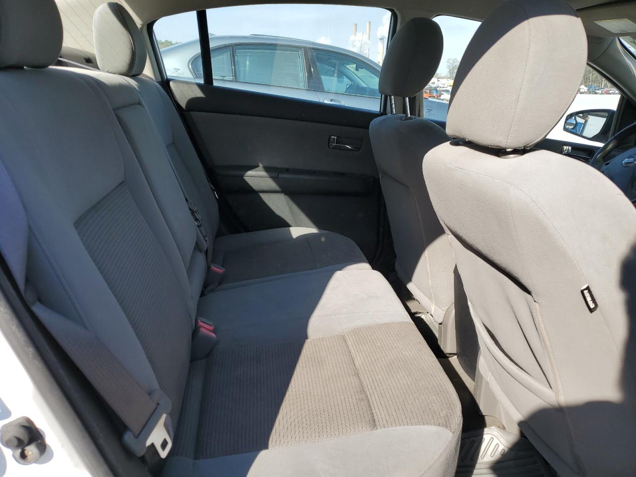 2012 Nissan Sentra - Image 10