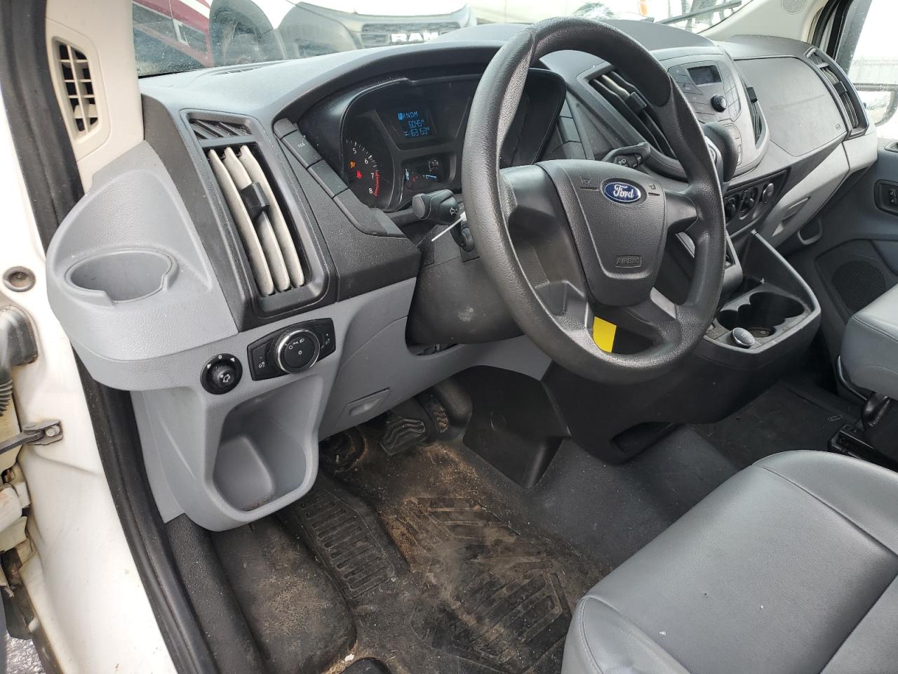 2017 Ford Transit - Image 8