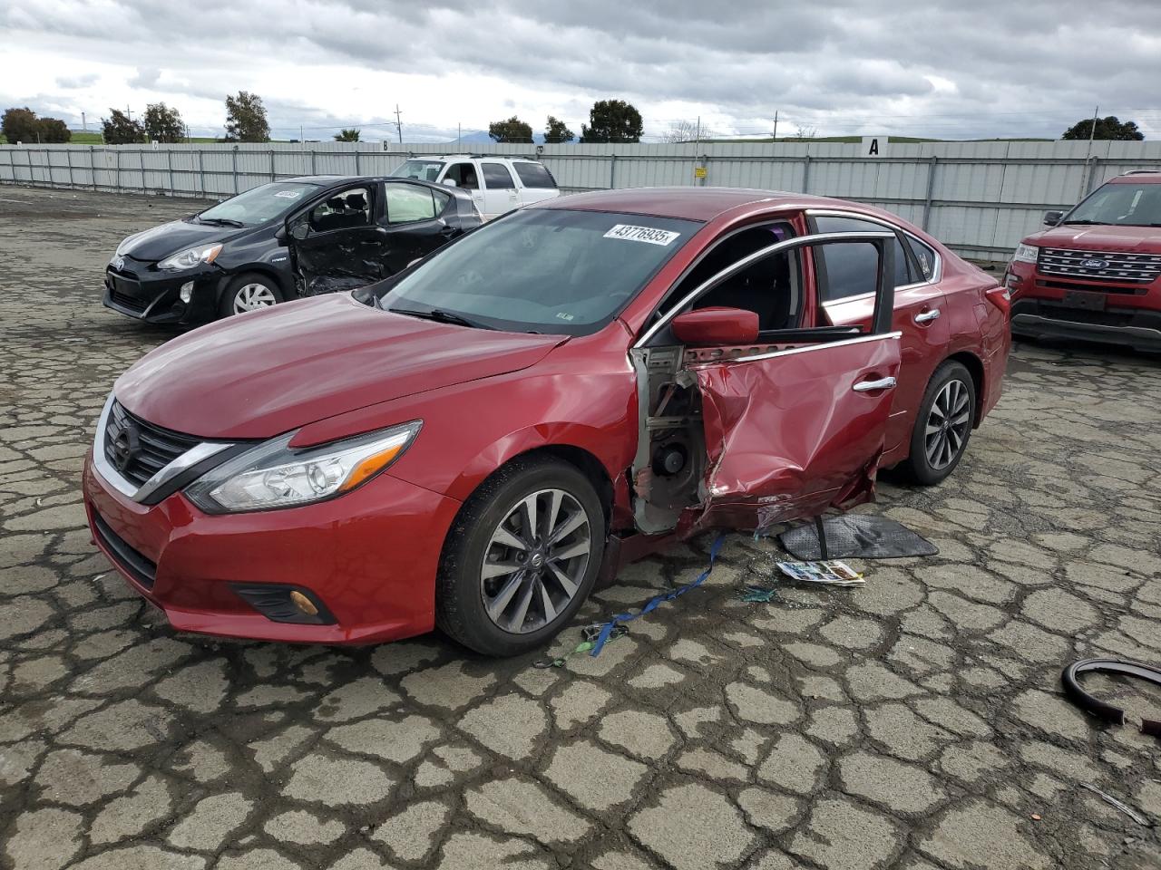 2017 Nissan Altima - Image 1