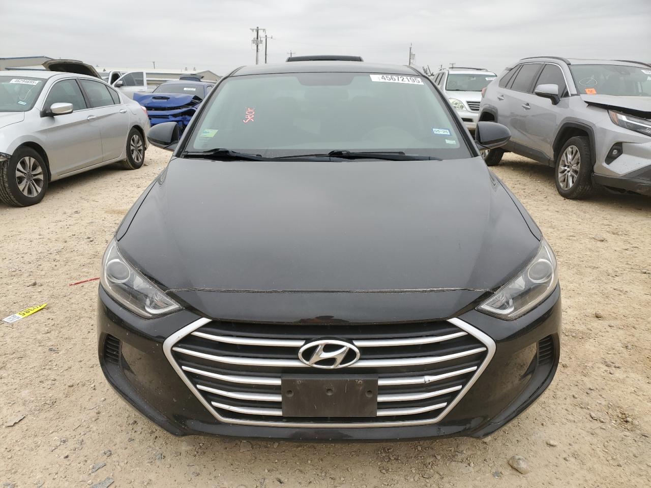 2018 Hyundai Elantra - Image 5