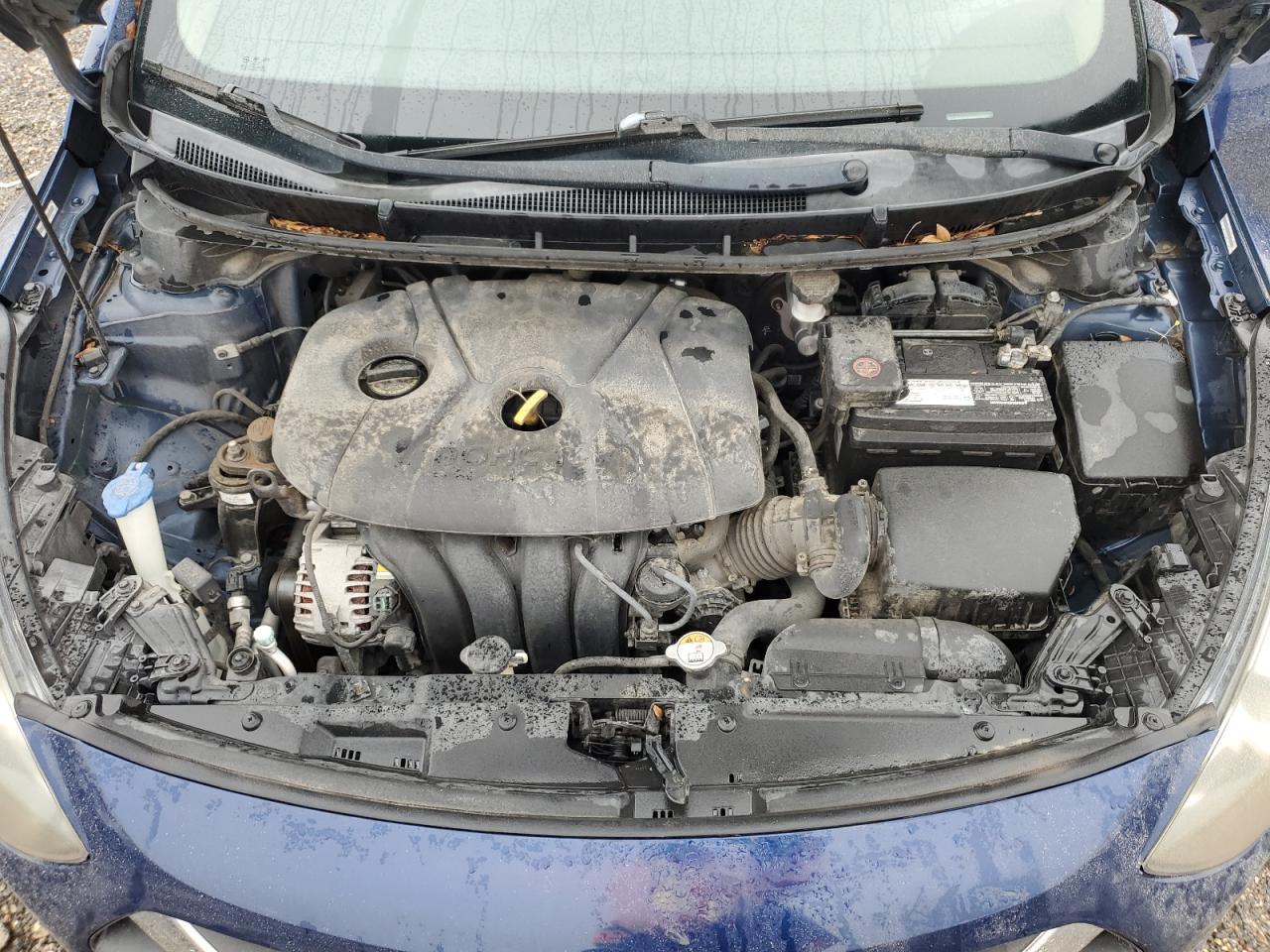 2013 Hyundai Elantra - Image 11