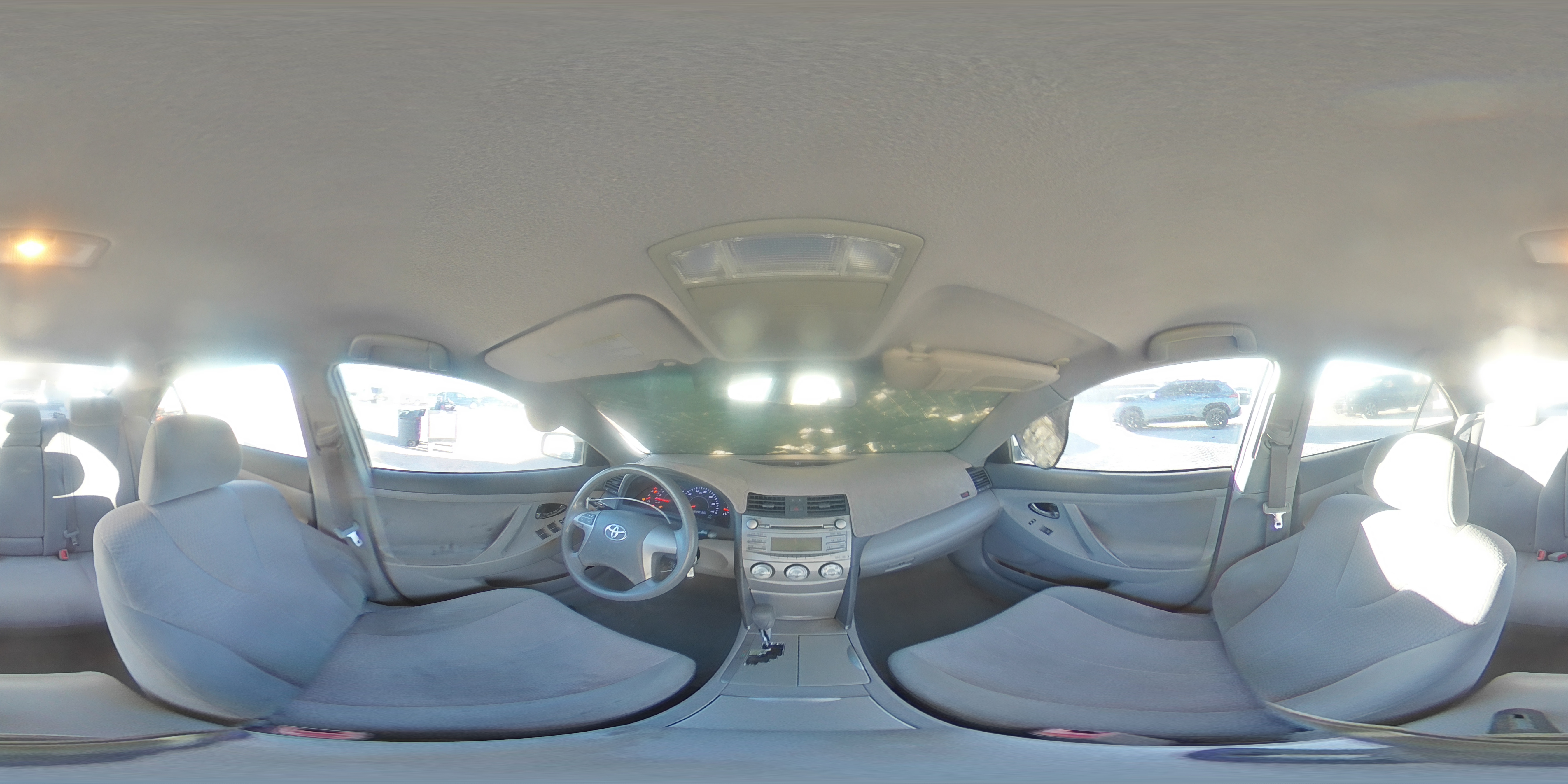 2010 Toyota Camry - Image 13