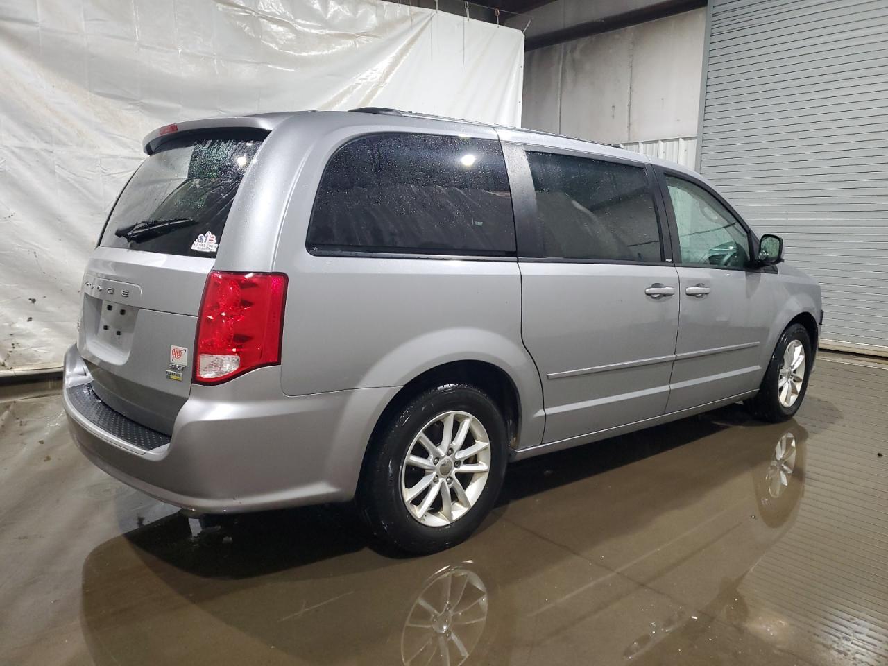 2014 Dodge Caravan - Image 3