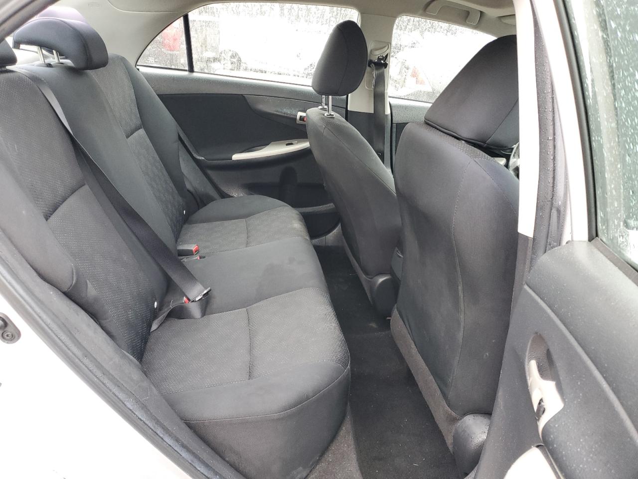 2010 Toyota Corolla - Image 10