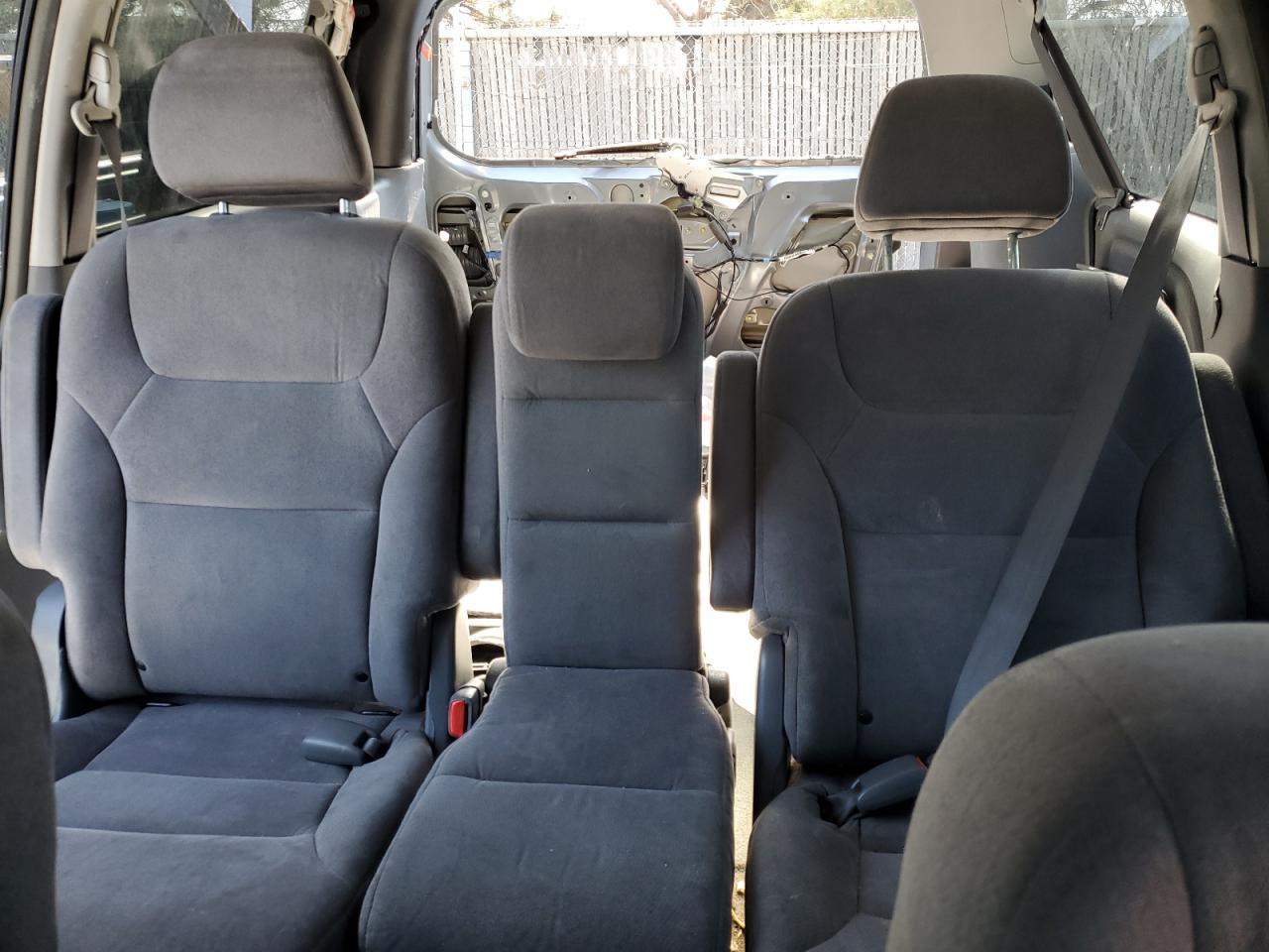 2006 Honda Odyssey - Image 10