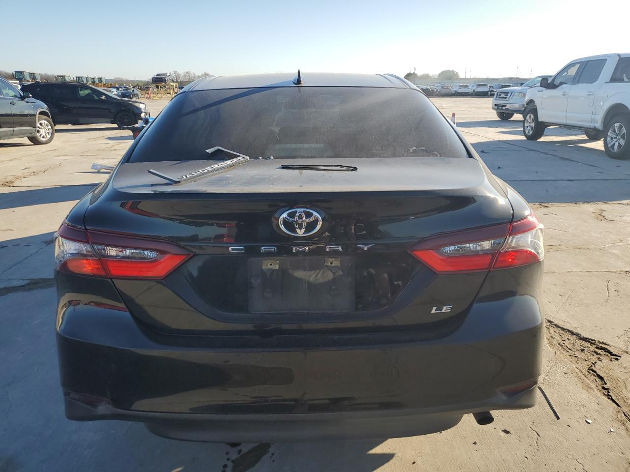 2022 Toyota Camry - Image 6