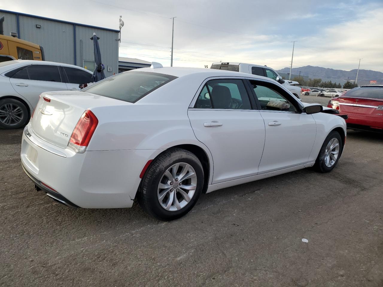 2015 Chrysler 300 - Image 3