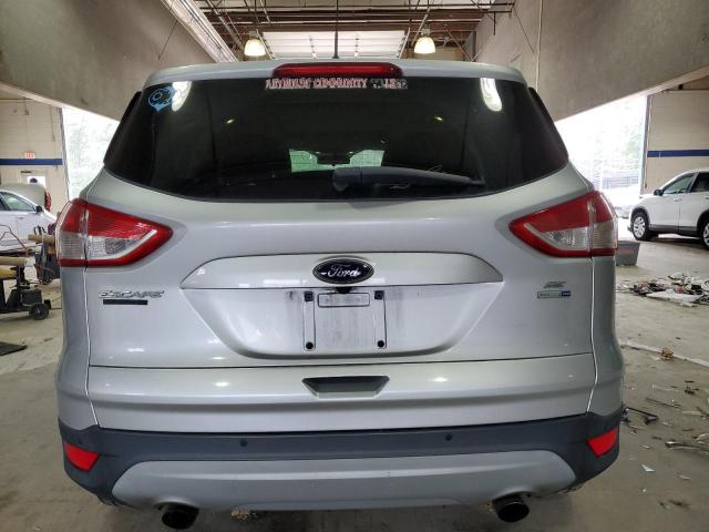  FORD ESCAPE 2016 Srebrny