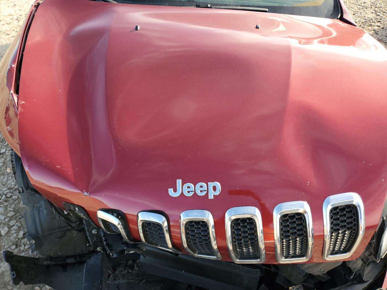 2015 Jeep Grand Cherokee - Image 13