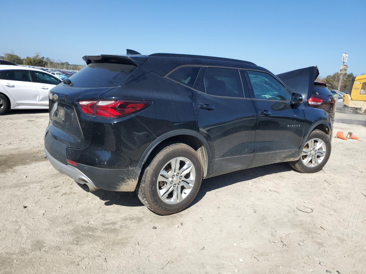 2020 Chevrolet Blazer - Image 3