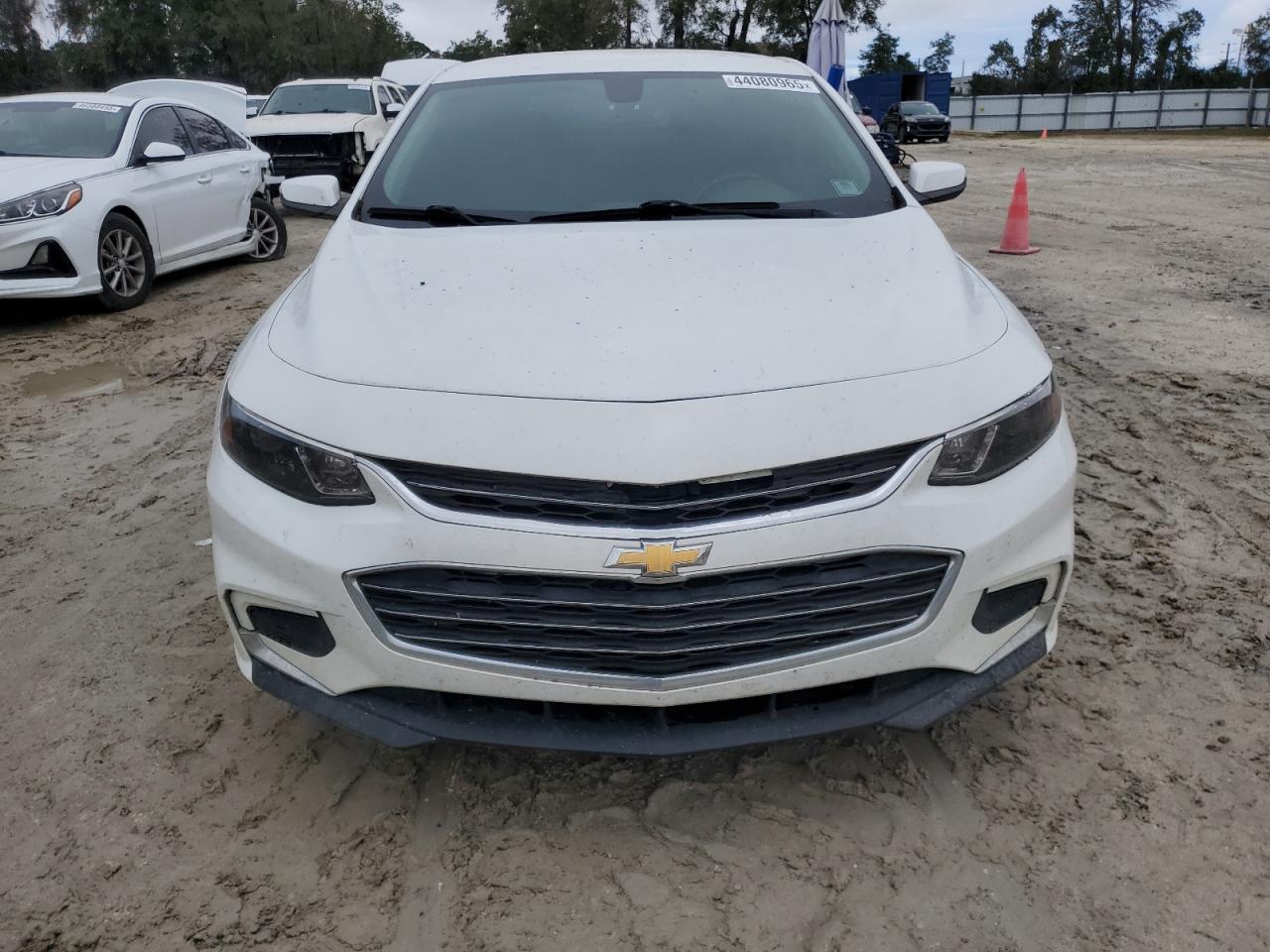 2016 Chevrolet Malibu - Image 5