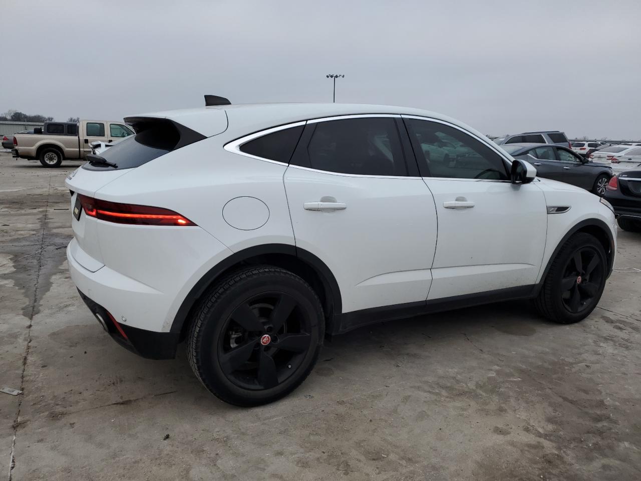 2022 Jaguar E-Pace - Image 3