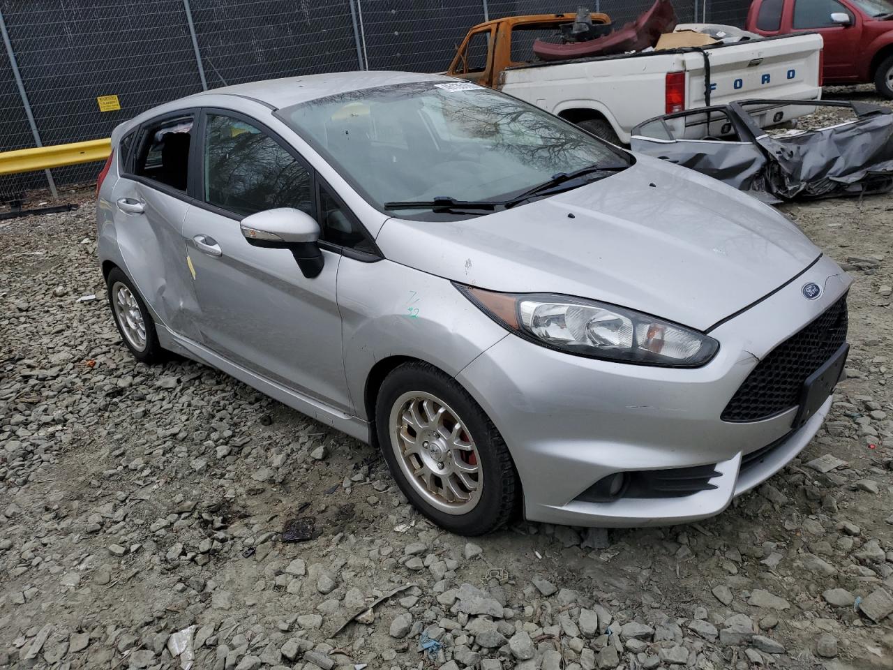 2014 Ford Fiesta - Image 4