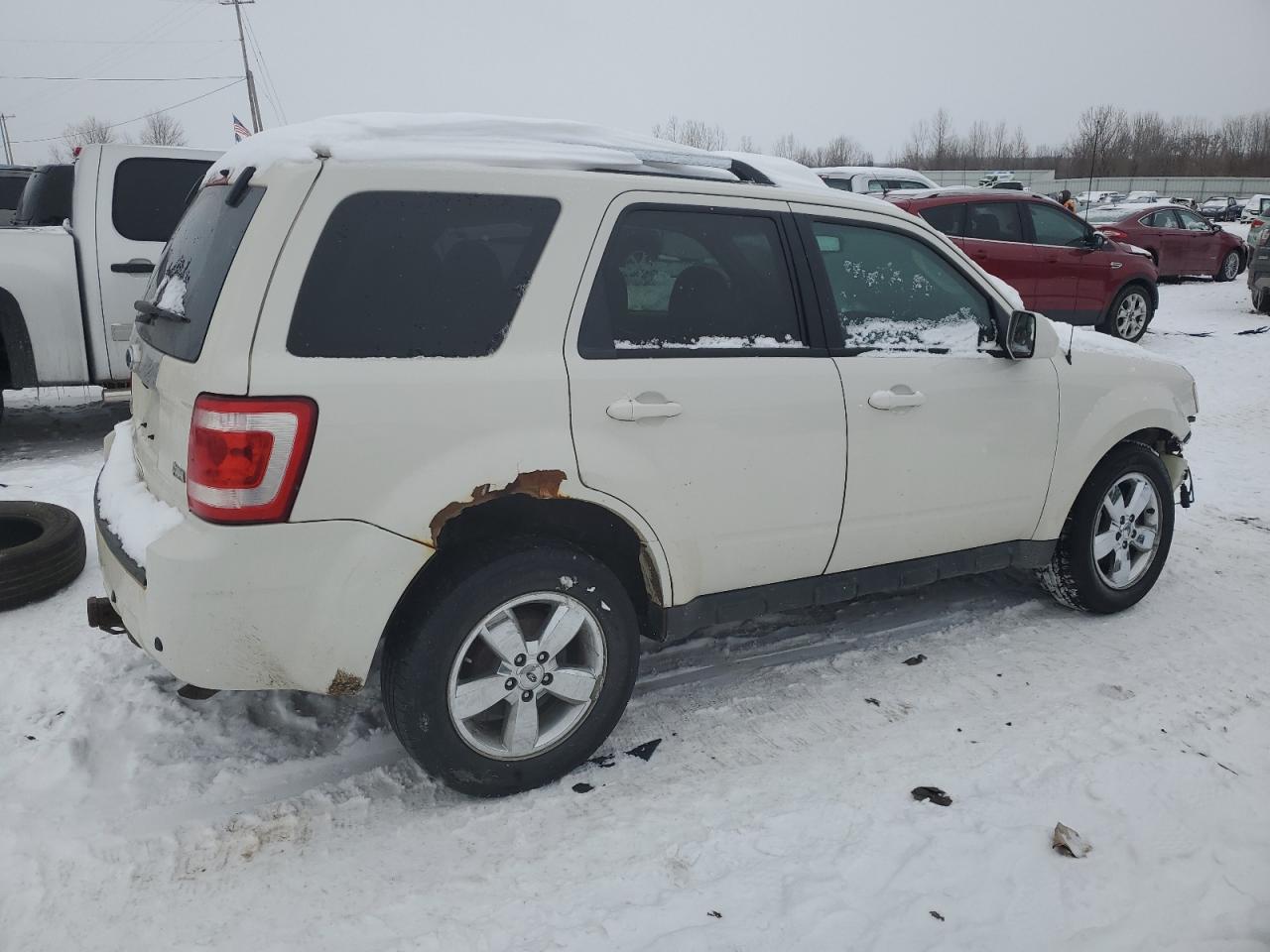 2011 Ford Escape - Image 3