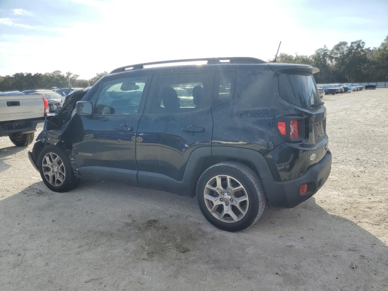 2018 Jeep Renegade - Image 2