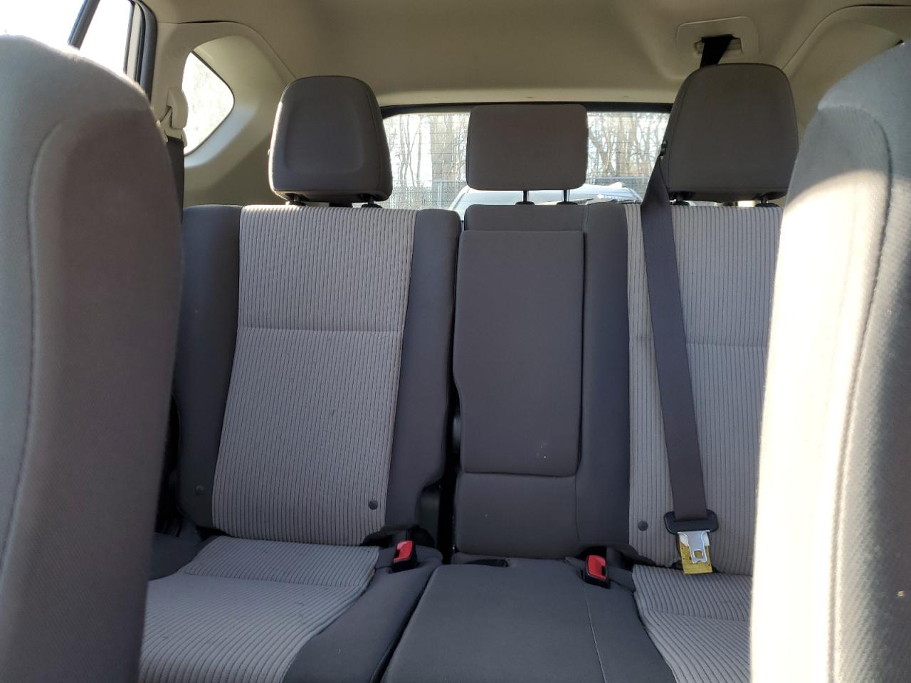 2015 Toyota RAV 4 - Image 10
