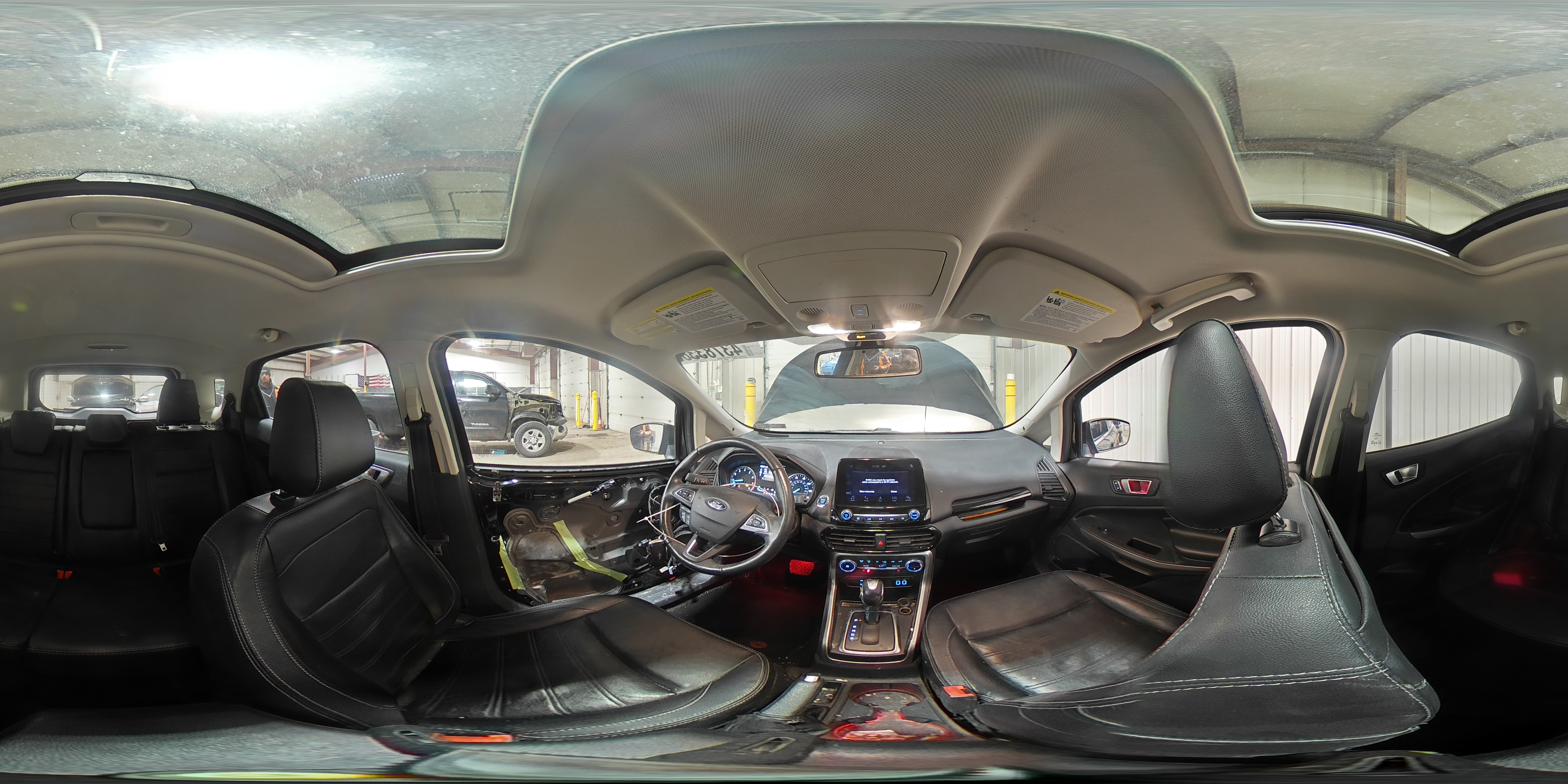 2018 Ford EcoSport - Image 16