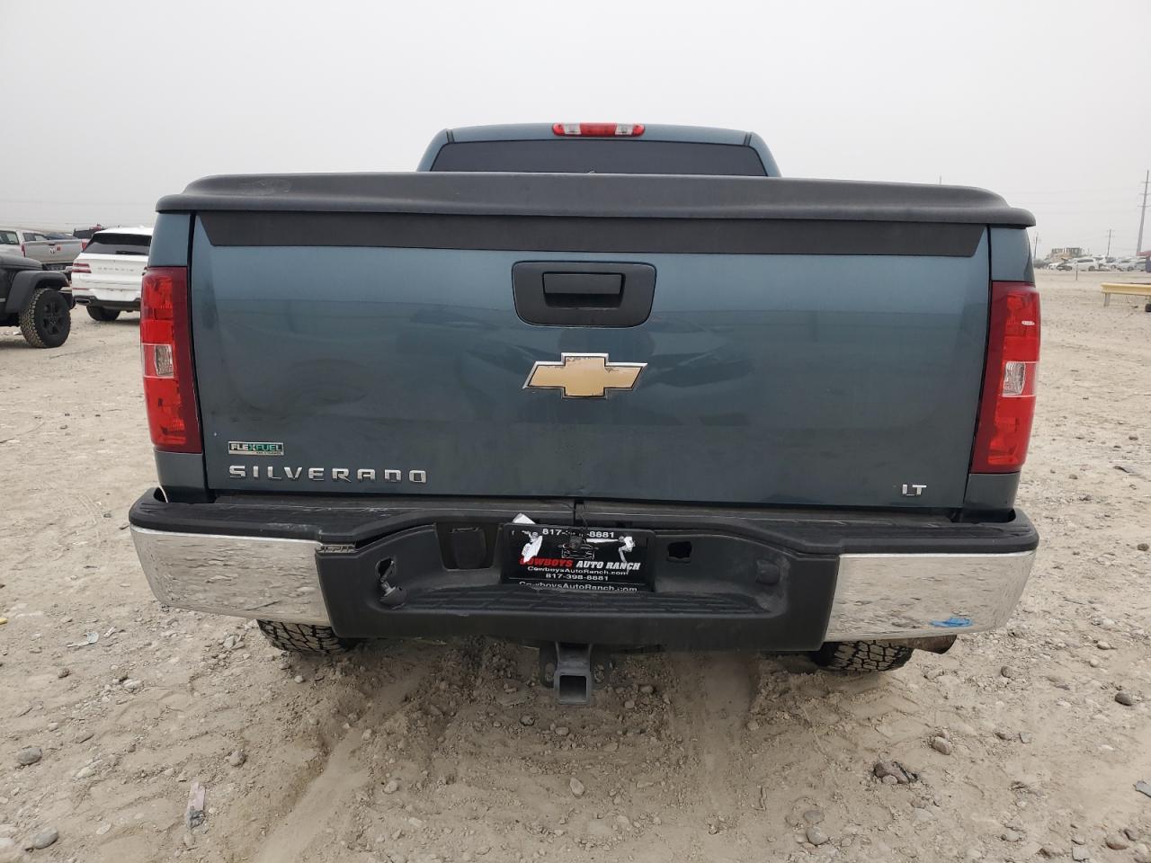 2010 Chevrolet Silverado - Image 6