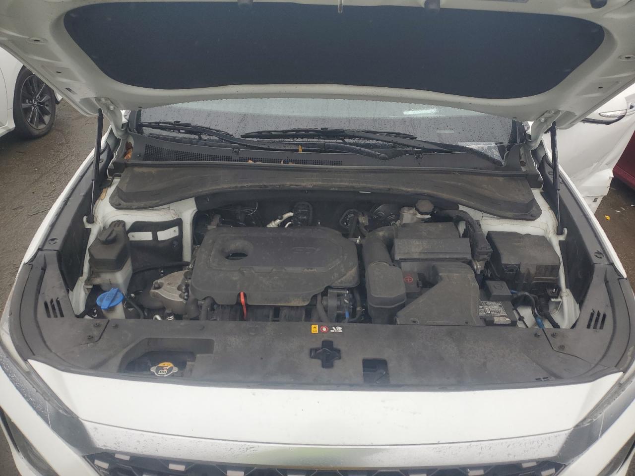 2019 Hyundai Santa Fe - Image 12
