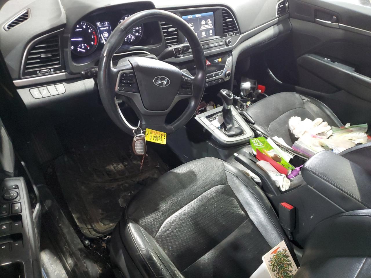 2017 Hyundai Elantra - Image 8