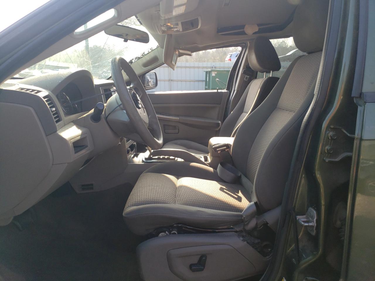 2008 Jeep Grand Cherokee - Image 7