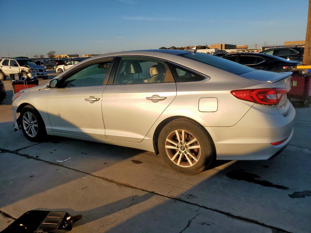 2017 Hyundai Sonata - Image 2