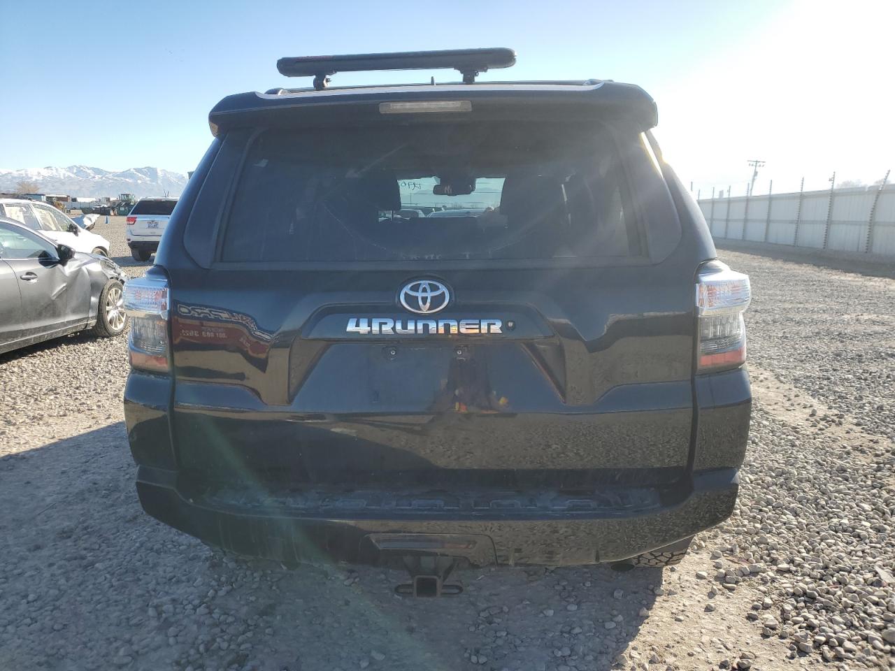 2020 Toyota 4Runner - Image 6