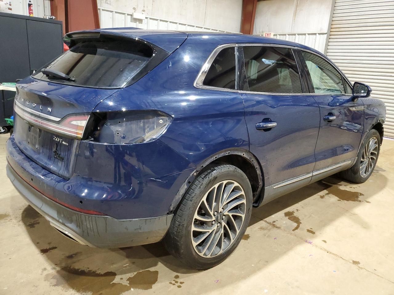2019 Lincoln Nautilus - Image 3