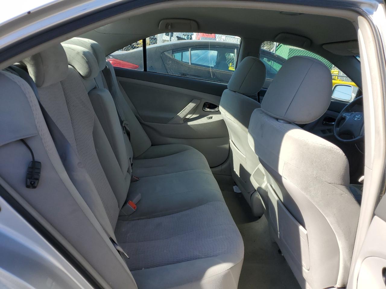 2011 Toyota Camry - Image 10