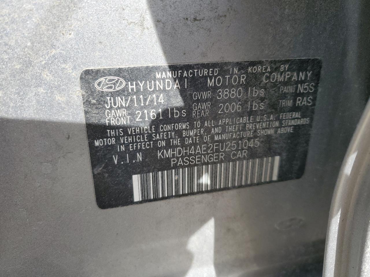 2015 Hyundai Elantra - Image 12