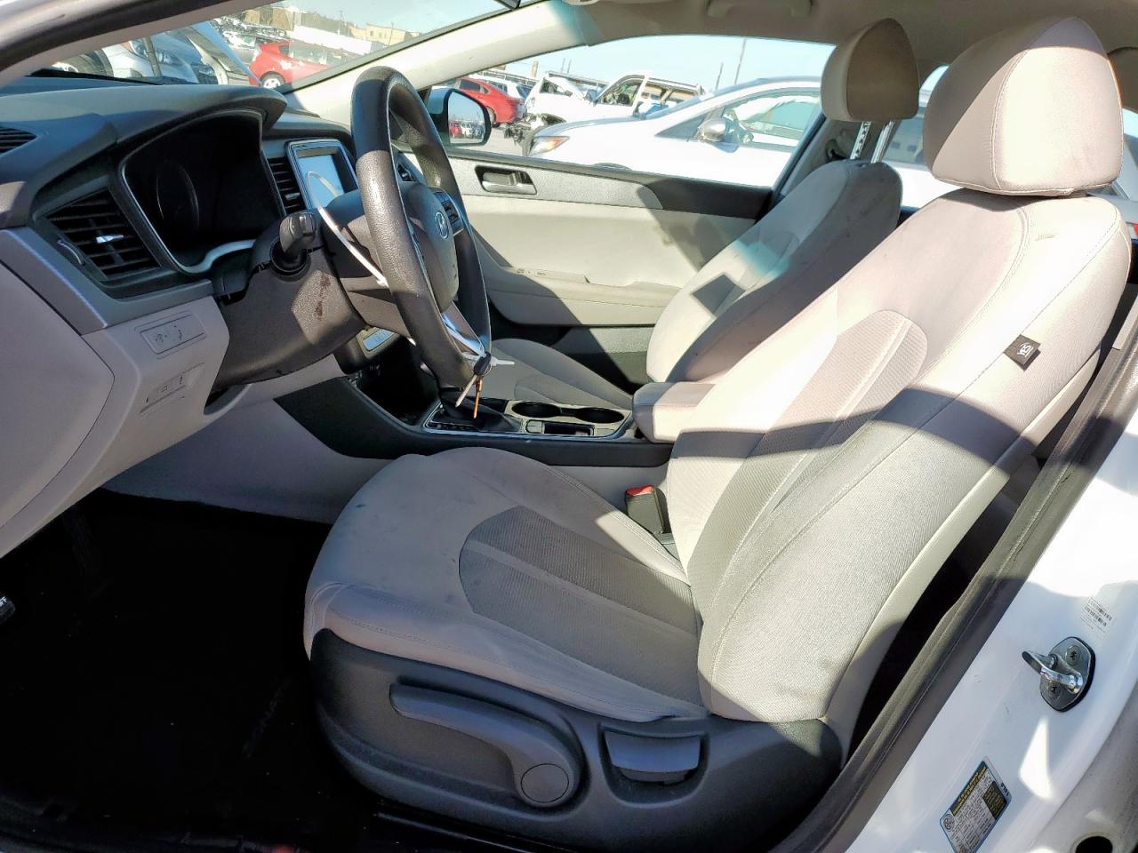 2018 Hyundai Sonata - Image 7