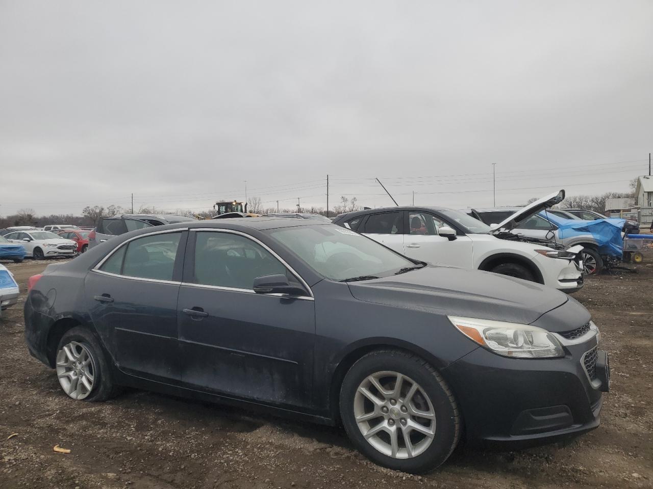 2015 Chevrolet Malibu - Image 4