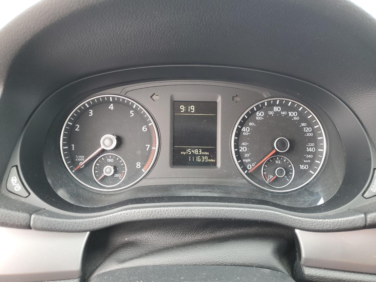 2015 Volkswagen Passat - Image 9