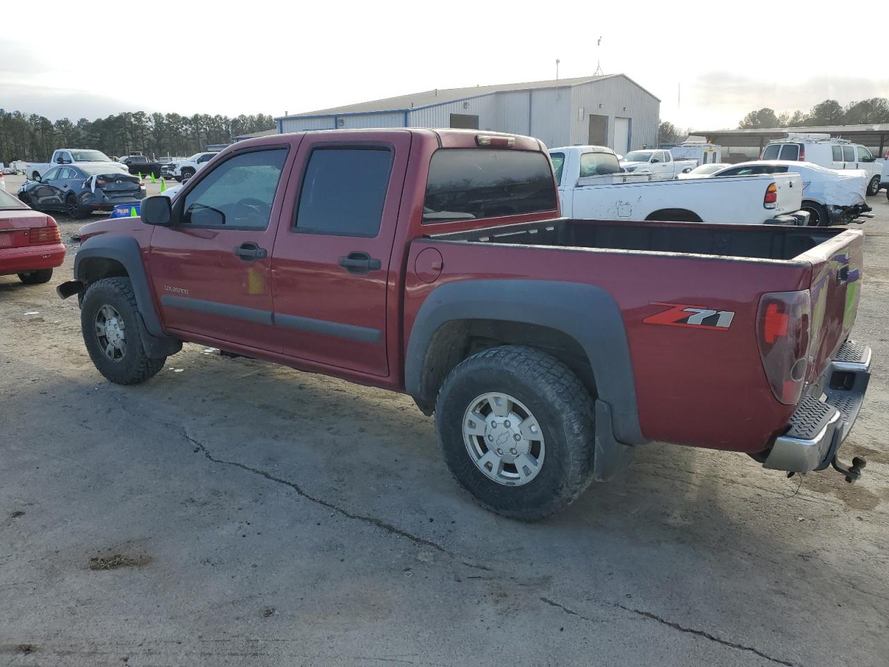 2004 Chevrolet Colorado - Image 2