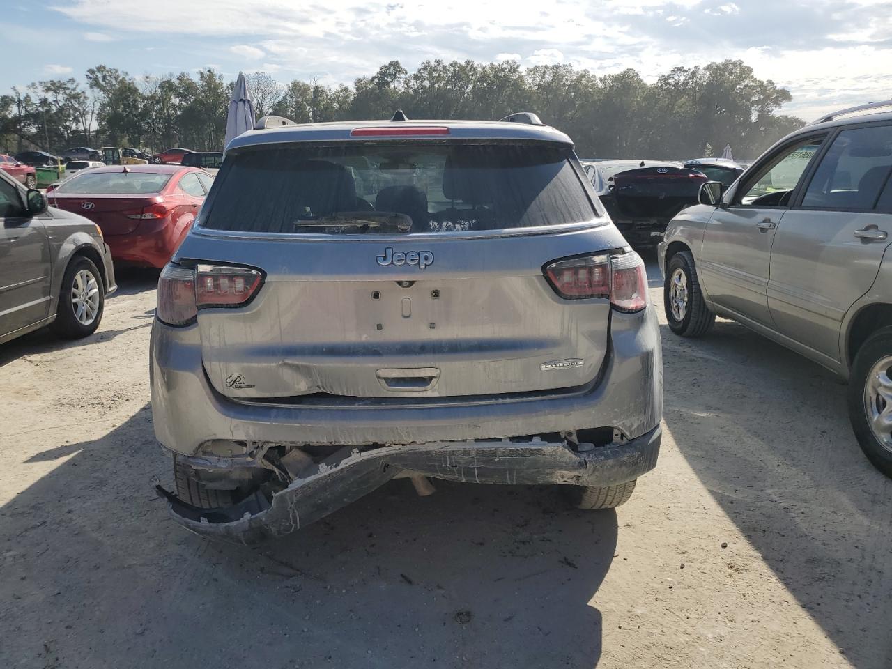 2018 Jeep Compass - Image 6