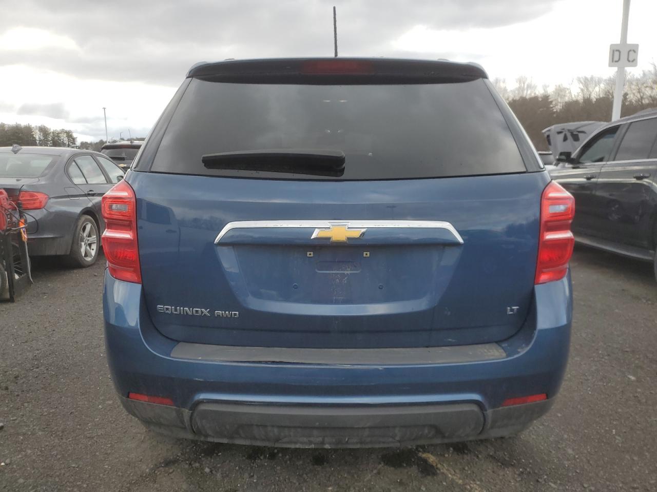 2017 Chevrolet Equinox - Image 6