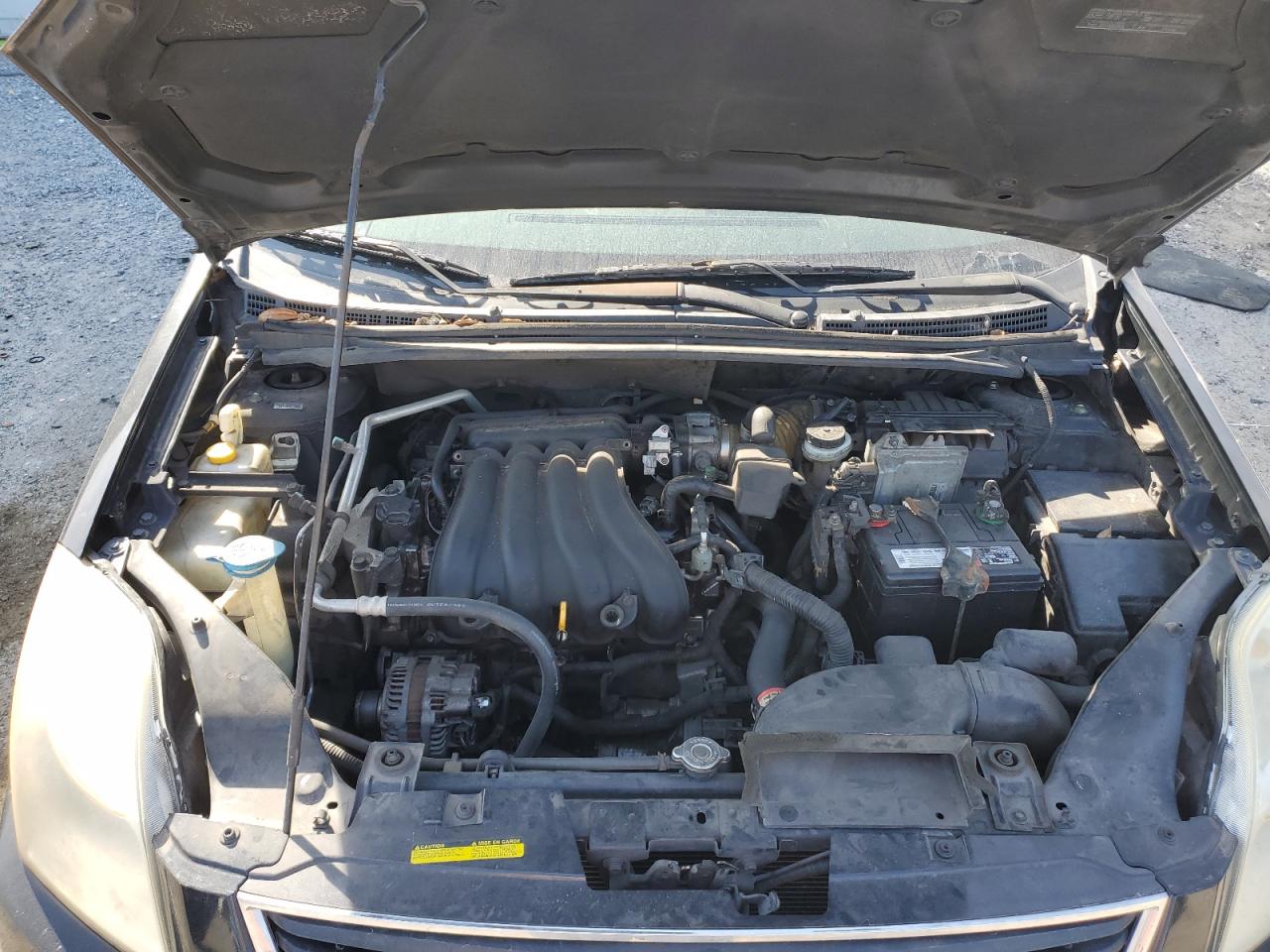 2010 Nissan Sentra - Image 11